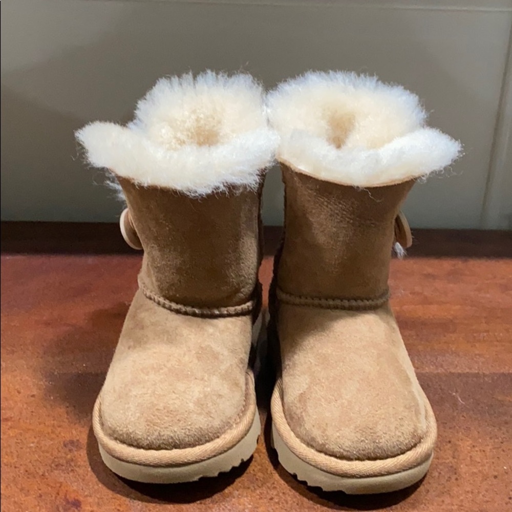 Ugh Bailey boot button boot